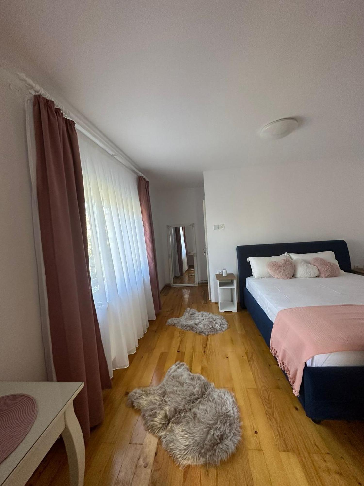 Casa Eroilor Villa Curtea de Argeş Eksteriør bilde